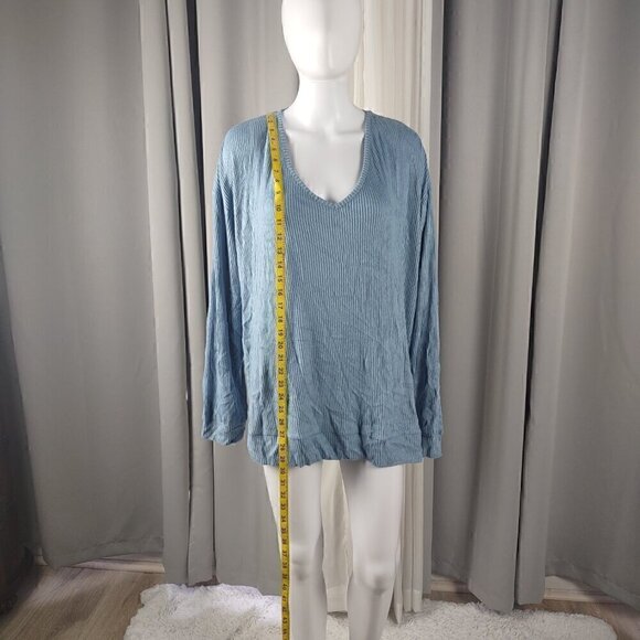 Love, Fire Women's Faded Blue Denim Sleepwear Long Sleeve Top Size 3X (NWT) - Picture 5 of 14